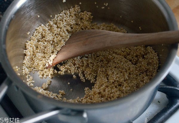 藜麥怎么吃最有營(yíng)養(yǎng) 5種吃法推薦 藜麥怎么吃最有營(yíng)養(yǎng) 5種吃法推薦