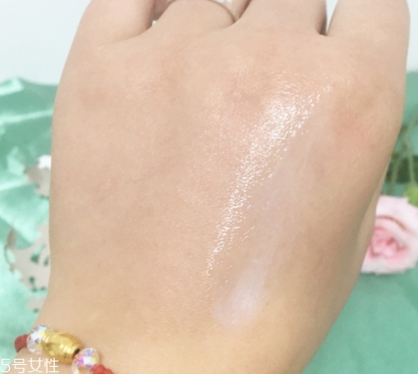 乳液要不要洗掉？要分情況