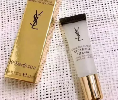 口紅雨衣有毒嗎？比口紅更安全