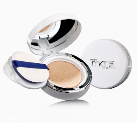 油皮用什么氣墊？控油且保濕