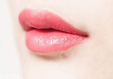 迪奧028多少錢(qián)？大熱珊瑚色