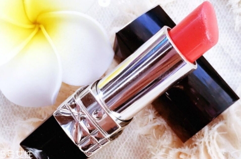 迪奧028多少錢(qián)？大熱珊瑚色