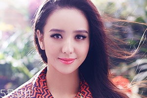 迪奧口紅567適合黃皮嗎？沒(méi)你想得顯白