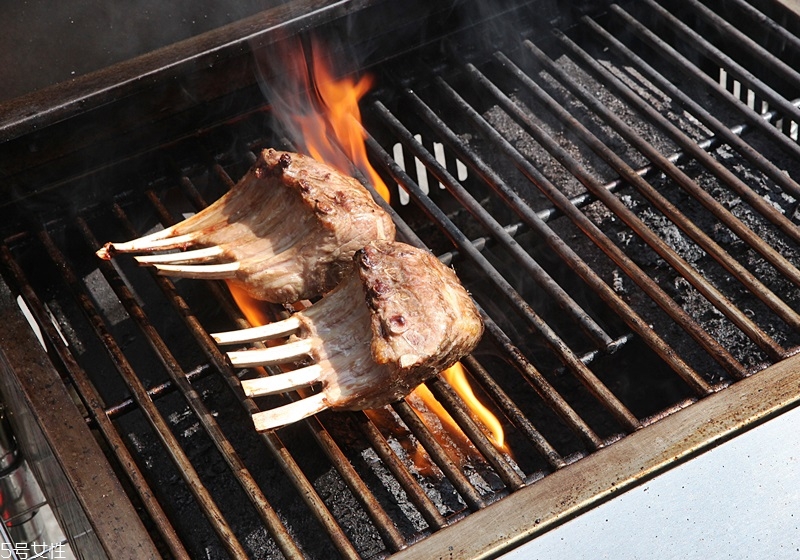 牛排豬排羊排的燒烤技巧一次學會 牛排豬排羊排的燒烤技巧一次學會