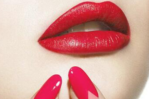 唇紋深適合什么口紅？別用啞光口紅