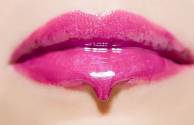 唇紋深適合什么口紅？別用啞光口紅