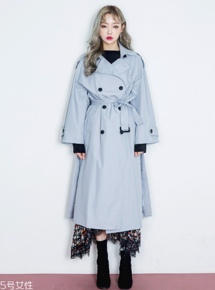 風衣搭配什么鞋子？早春美出新高度