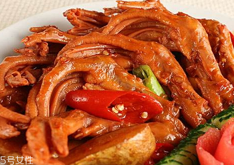 鴨掌不能和什么一起吃 禁忌人群 鴨掌不能和什么一起吃 禁忌人群