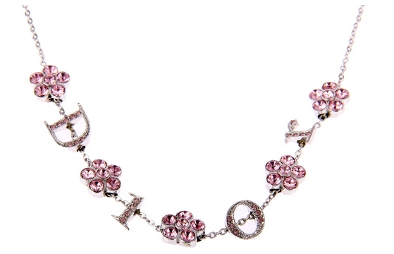 dior迪奧項(xiàng)鏈?zhǔn)鞘裁床馁|(zhì)？