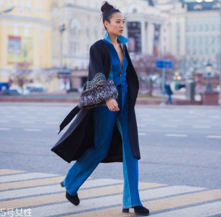 藍(lán)色服裝怎么搭配？開春讓你高級又有格調(diào)
