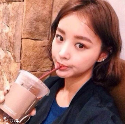 什么臉型不適合中分？長形臉中分更顯長