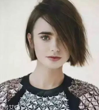 臉大適合什么發(fā)型？微卷波波頭是大臉福音