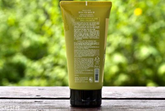 悅詩(shī)風(fēng)吟氨基酸洗面奶怎么樣 清潔力度強(qiáng) 悅詩(shī)風(fēng)吟氨基酸洗面奶怎么樣 清潔力度強(qiáng)