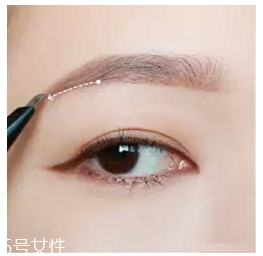 眉粉怎么畫眉毛好看？這么用眉妝超完美