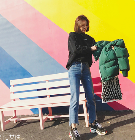 牛仔褲為什么要用鹽水泡？為了減少褪色