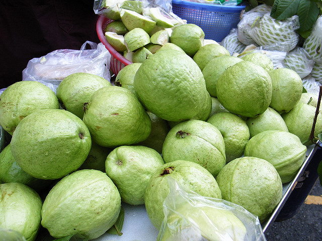 番石榴怎么挑選與保存 番石榴怎么挑選與保存