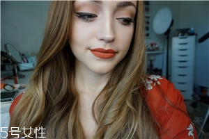 土色口紅怎么搭配 土色唇膏3要點(diǎn) 土色口紅怎么搭配 土色唇膏3要點(diǎn)