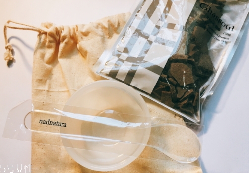 清潔面膜和普通面膜的區(qū)別 清潔面膜和普通面膜的區(qū)別