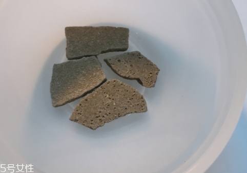 清潔面膜和普通面膜的區(qū)別 清潔面膜和普通面膜的區(qū)別