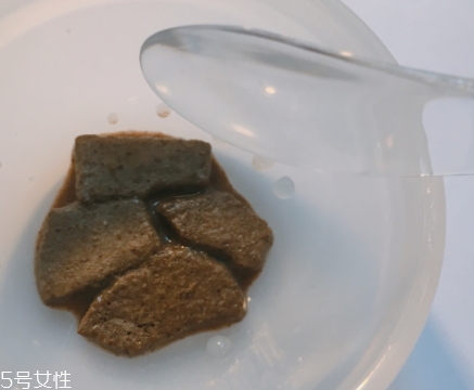 清潔面膜和普通面膜的區(qū)別 清潔面膜和普通面膜的區(qū)別