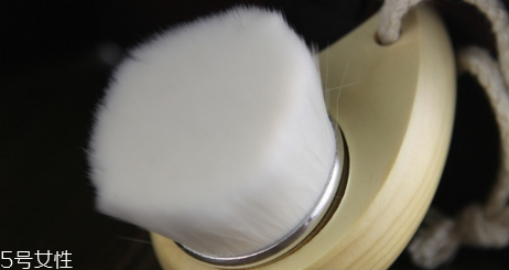 潔面刷有用嗎 潔面刷不會使毛孔變大 潔面刷有用嗎 潔面刷不會使毛孔變大