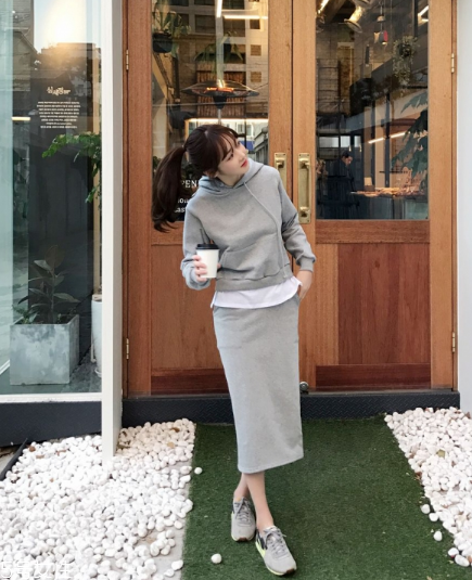 運(yùn)動套裝怎么搭配？假日出游也要時髦