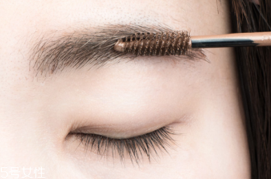 染眉膏可以保持多久？防水染眉膏一天不脫妝