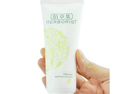 國產(chǎn)洗面奶哪個牌子好 好用又便宜 國產(chǎn)洗面奶哪個牌子好 好用又便宜