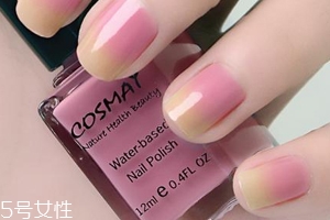 指甲油有點變稠了怎么辦？加入透明指甲油