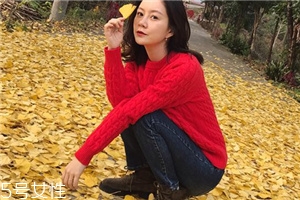 牛仔褲太長(zhǎng)怎么挽褲腳？牛仔褲這樣卷才好看