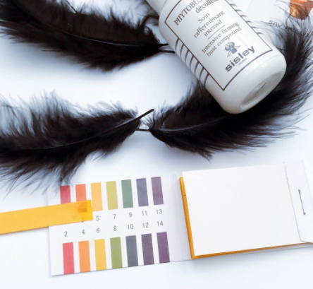 sisley希思黎和雅詩蘭黛哪個(gè)好？