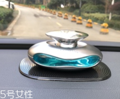 汽車香水真假辨別 真香水沒有酒精味 汽車香水真假辨別 真香水沒有酒精味