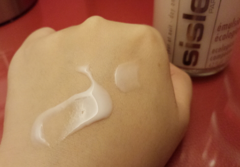 sisley希思黎和和hr赫蓮娜哪個(gè)好？