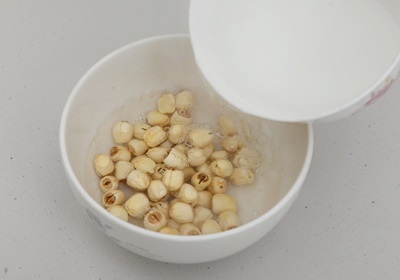 蓮子用涼水還是熱水泡 別先泡冷水 蓮子用涼水還是熱水泡 別先泡冷水