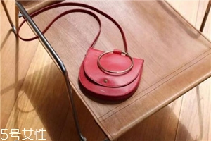 theory包包多少錢？超有質(zhì)感的輕奢品牌