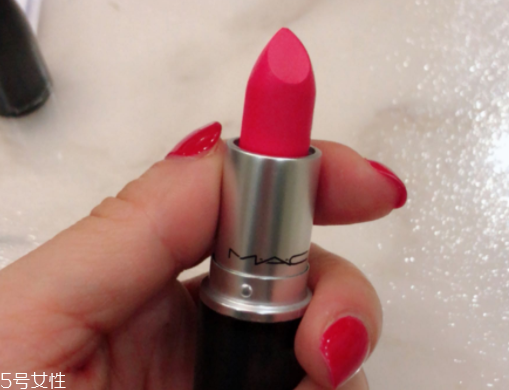 魅可珊瑚色口紅是幾號(hào)？relentlessly red桃花粉