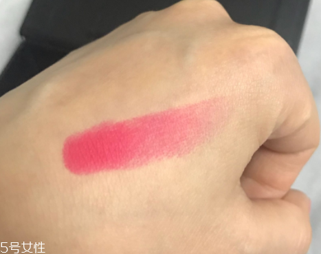 魅可珊瑚色口紅是幾號(hào)？relentlessly red桃花粉