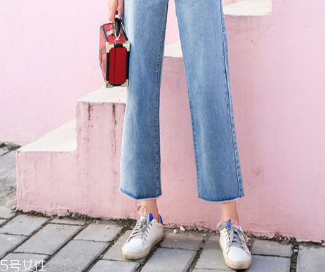 運動鞋搭配什么褲子好看？春季最佳穿搭