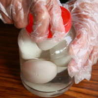 皮蛋和咸鴨蛋的區(qū)別 在家腌制好簡(jiǎn)單 皮蛋和咸鴨蛋的區(qū)別 在家腌制好簡(jiǎn)單