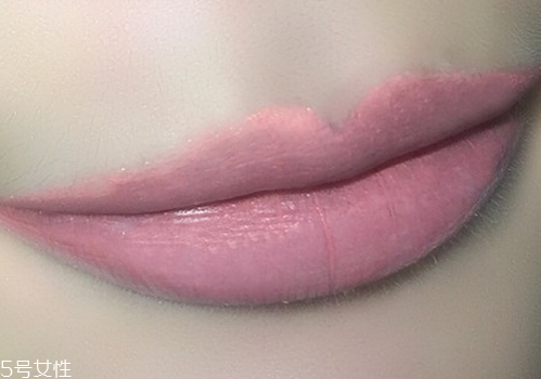 ck口紅專柜價格是多少 不沾杯的口紅涂法 ck口紅專柜價格是多少 不沾杯的口紅涂法