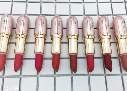 口紅顏色怎么搭配 口紅的用法 口紅顏色怎么搭配 口紅的用法