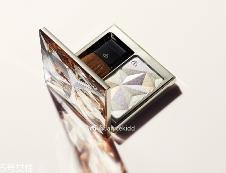 cpb2018春季彩妝多少錢(qián) 日本資生堂旗下的頂級(jí)品牌 cpb2018春季彩妝多少錢(qián) 日本資生堂旗下的頂級(jí)品牌