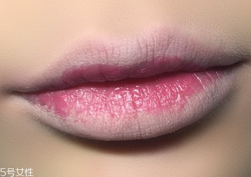 ck口紅專柜價格是多少 不沾杯的口紅涂法 ck口紅專柜價格是多少 不沾杯的口紅涂法