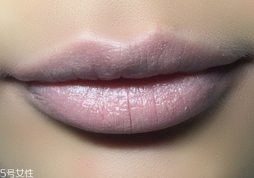 ck口紅專柜價格是多少 不沾杯的口紅涂法 ck口紅專柜價格是多少 不沾杯的口紅涂法