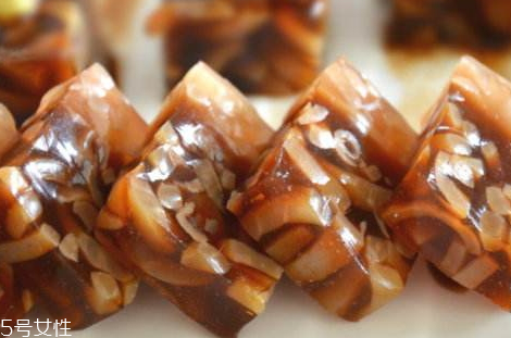 豬皮凍可以用高壓鍋嗎 豬皮凍制作技巧 豬皮凍可以用高壓鍋嗎 豬皮凍制作技巧