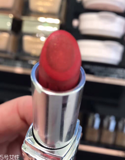 迪奧877和857哪個(gè)好看 迪奧漆光唇釉877和999對(duì)比試色 迪奧877和857哪個(gè)好看 迪奧漆光唇釉877和999對(duì)比試色