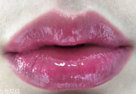 希思黎腮紅筆怎么用？這么做打造修長(zhǎng)小臉