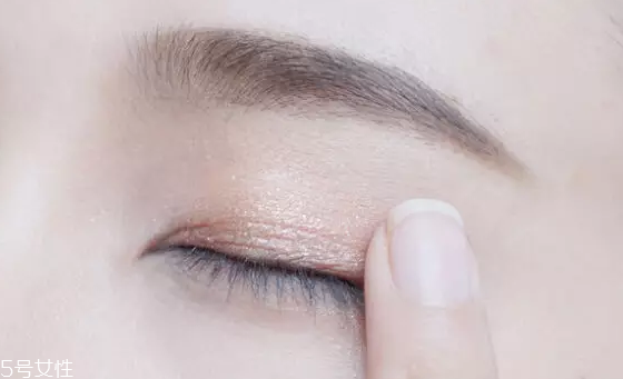 眉卡好用還是眉貼好用？眉貼更精確