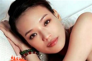 嘴唇厚怎么涂口紅顯薄 口紅的顏色選擇很重要 嘴唇厚怎么涂口紅顯薄 口紅的顏色選擇很重要