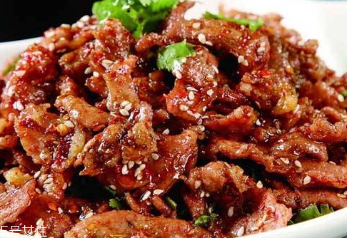 孜然羊肉用什么肉 羊后腿肉 孜然羊肉用什么肉 羊后腿肉